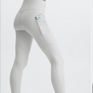 High waisted leggings from Fabletics Sz L, Arctic light gray.